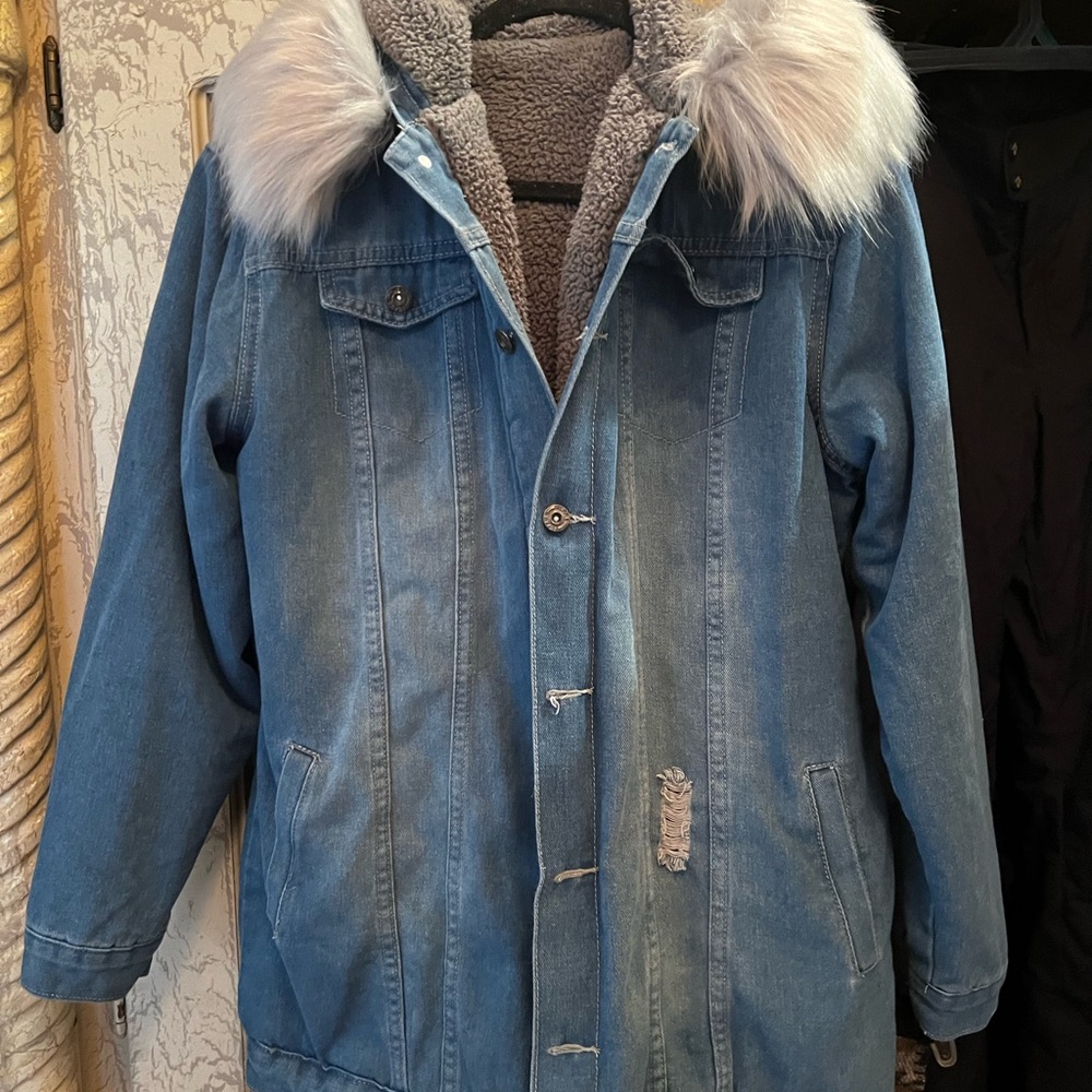 Women's Blue Denim Jacket with Faux Fur Trim and soft Sherpa lining. Distressed